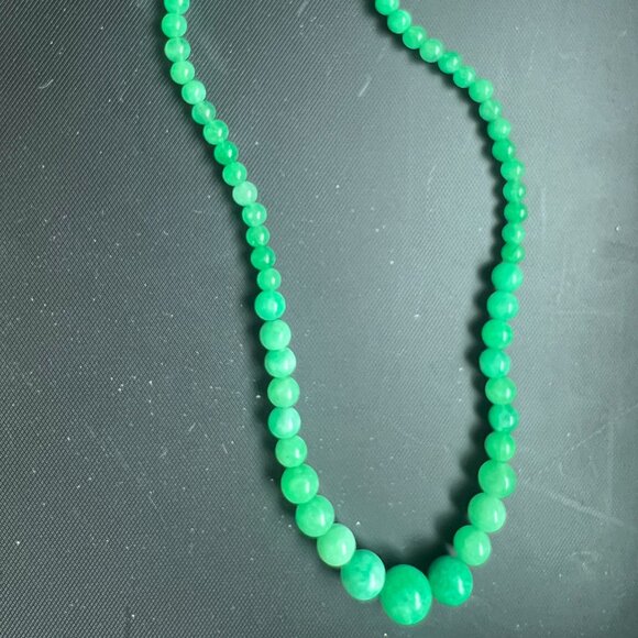 Beautiful green gemstone necklace - Picture 2 of 4